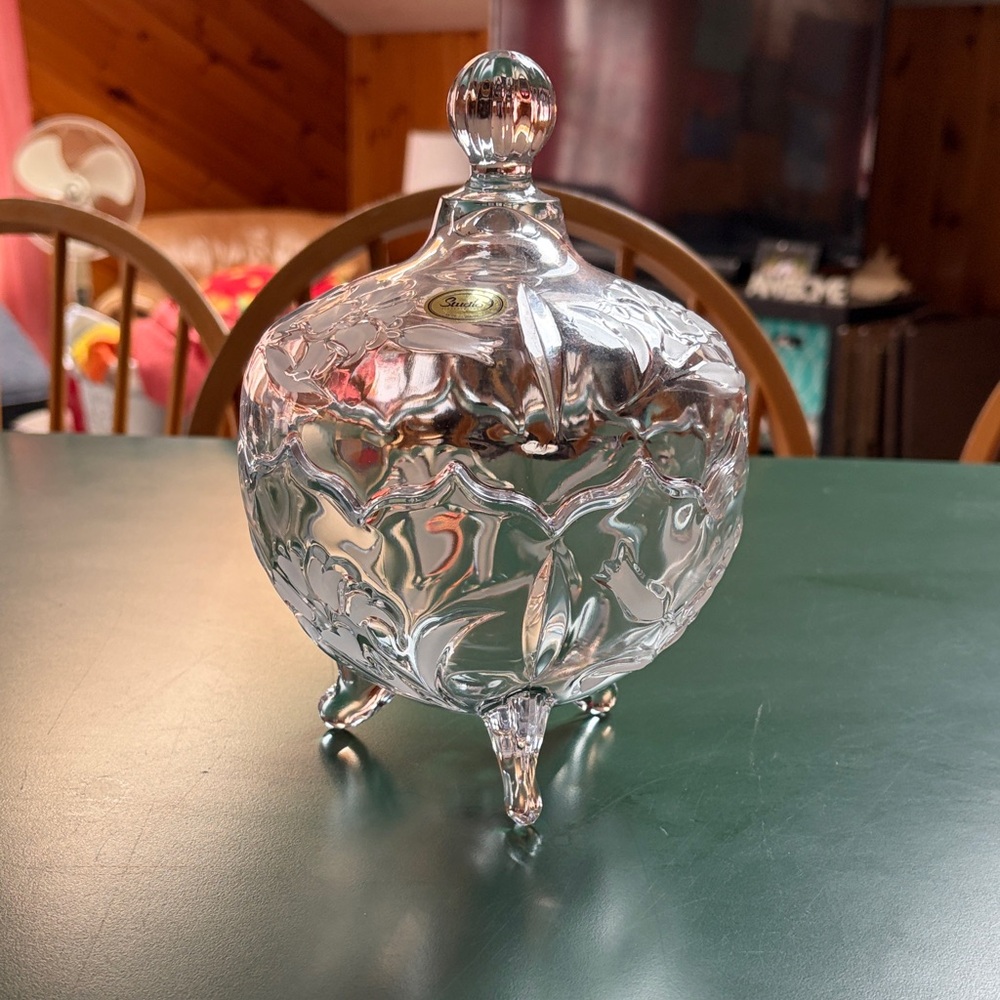 Studio Silversmiths Vintage Etched Glass Covered Candy Dish - Clear
